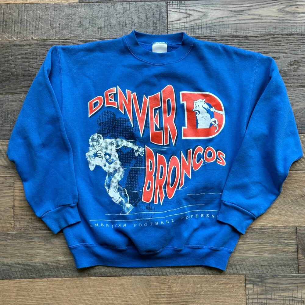 Vintage '90s Denver Broncos Chalk Line Big Print NFL Crewneck
